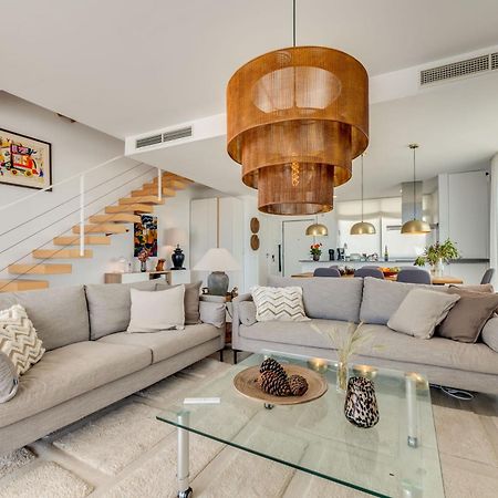 Apartamento Unique 3-Bdrm Townhouse, Stunning View, Pool & Bbq Estepona Exterior foto