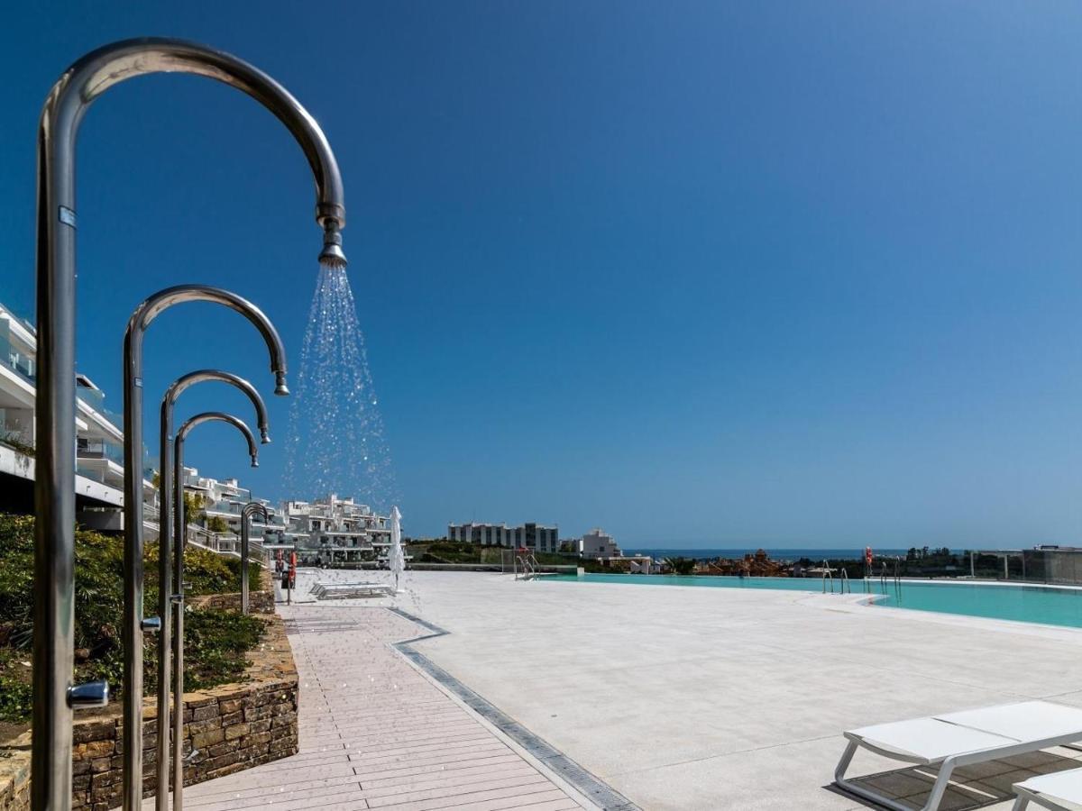 Apartamento Unique 3-Bdrm Townhouse, Stunning View, Pool & Bbq Estepona Exterior foto