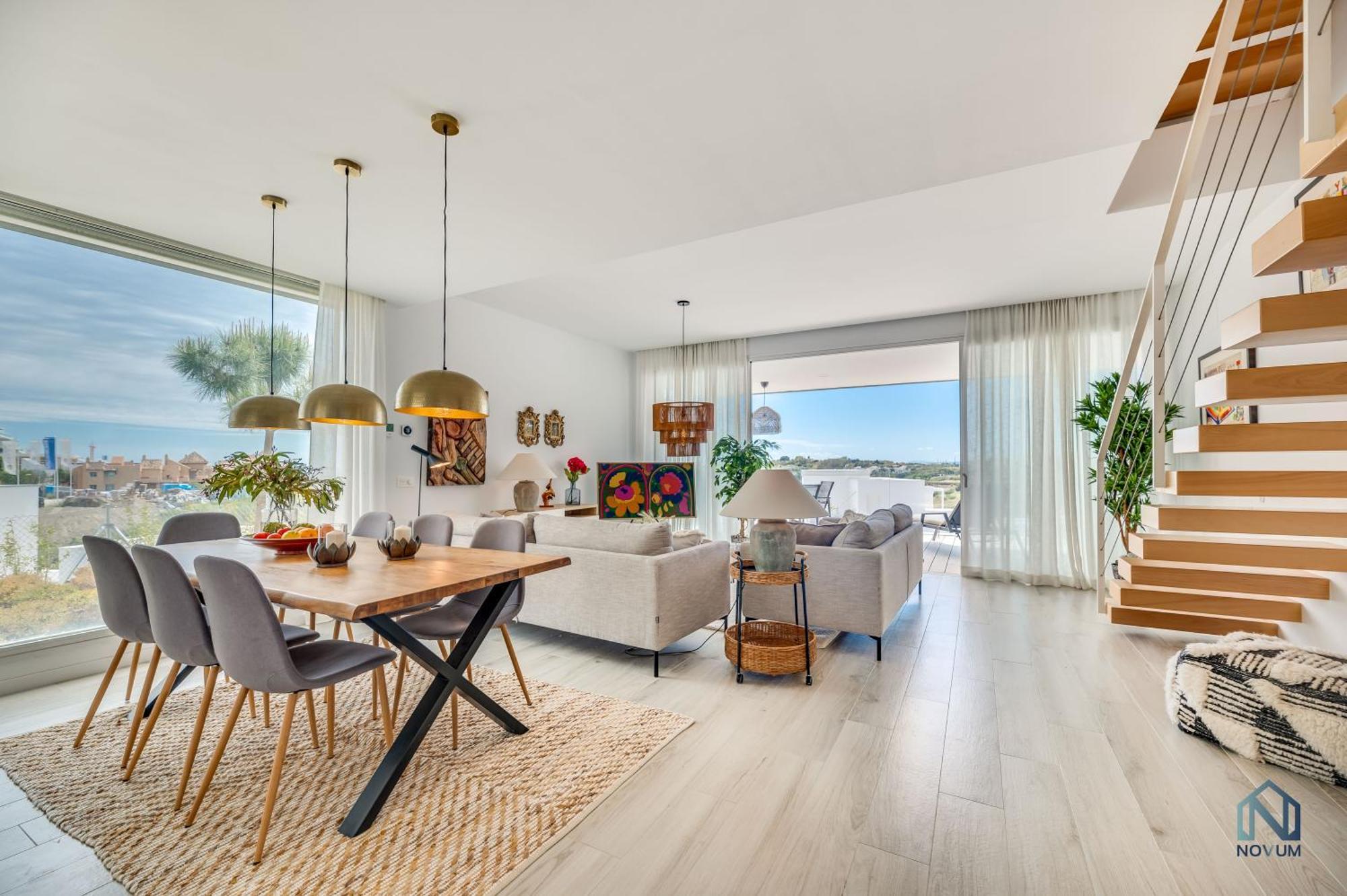 Apartamento Unique 3-Bdrm Townhouse, Stunning View, Pool & Bbq Estepona Exterior foto